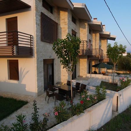 Maisonette Close To The Beach Nikiti  Buitenkant foto