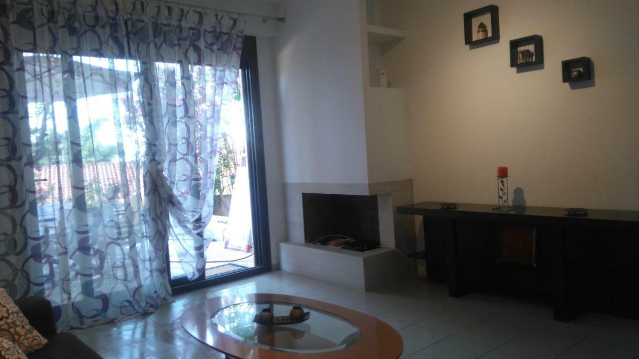 Maisonette Close To The Beach Nikiti  Buitenkant foto