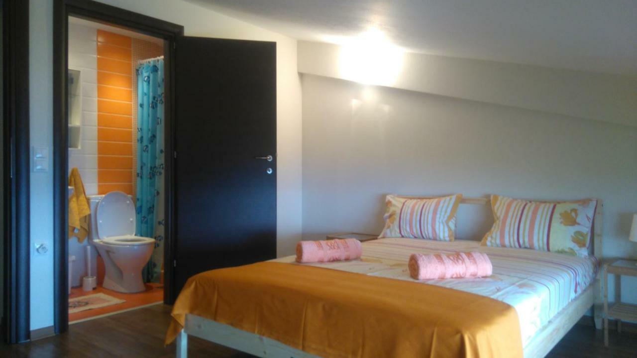 Maisonette Close To The Beach Nikiti  Buitenkant foto